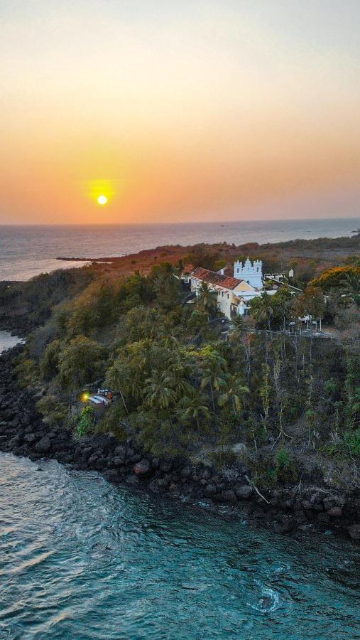 Fort Tiracol Heritage Hotel Arambol Exterior photo